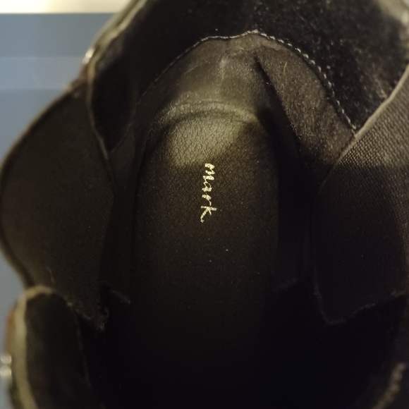 Womens Patent Leather Rain Boot - Picture 7 of 8